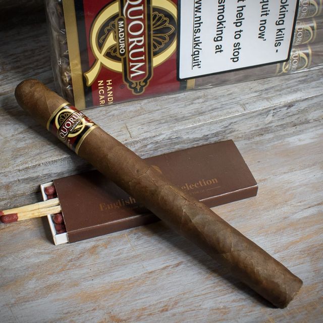 Quorum Short Robusto Shade Cigar Single Smoke King